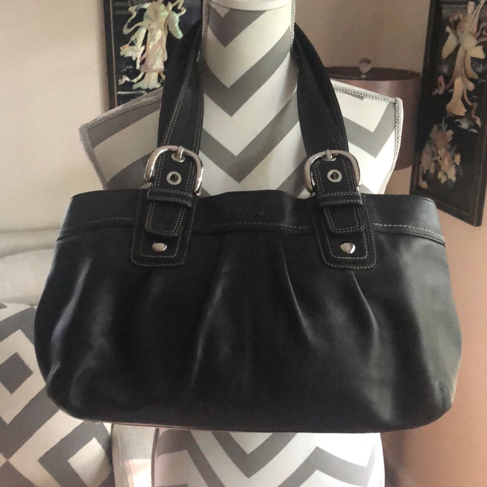 🎉 Coach Large Black Soho Leather Tote Bag